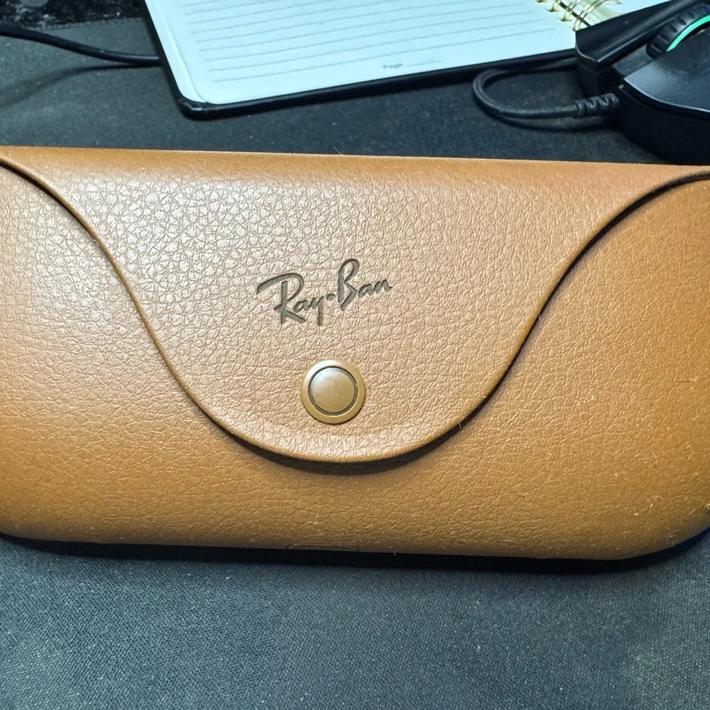 Ray-Ban Matte Black Sunglasses with Brown Case